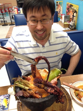 Jee chowing down on a pre-conference pulpo at Mariscos Sinaloa.
